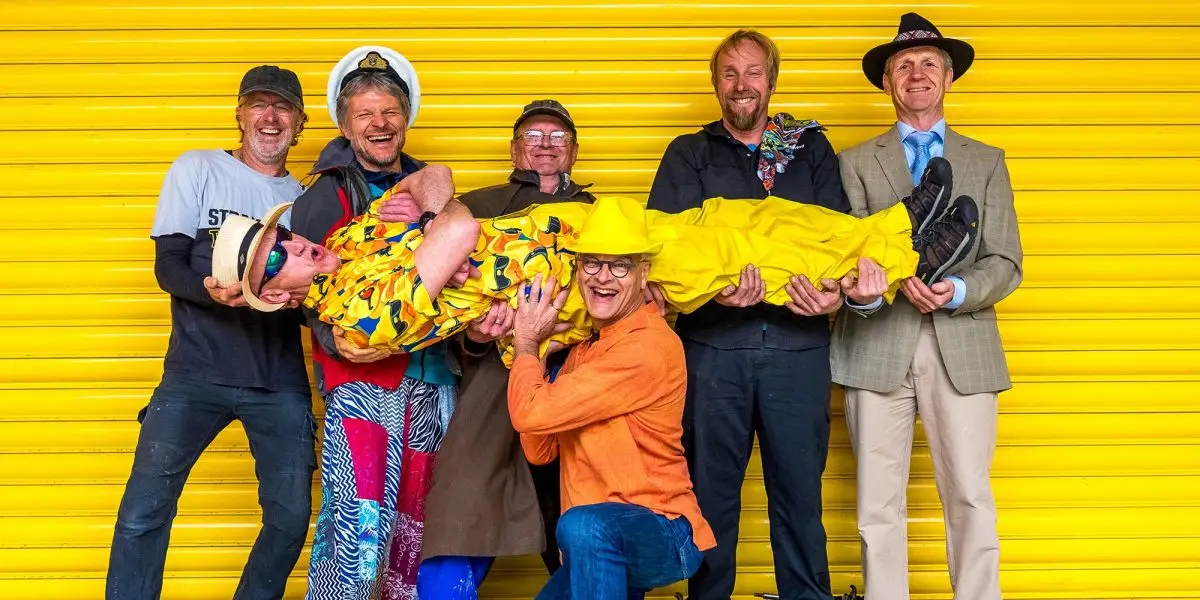 Hero photo shoot yellow 2